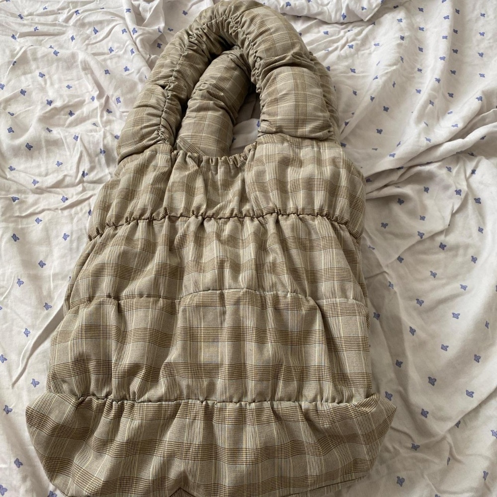 OMW Bags scrunch in grey